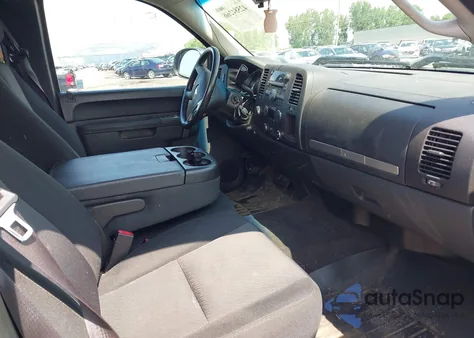 2013 Chevrolet Silverado 1500 Lt z USA, uszkodzony, nr VIN 1GCRKSE72DZ320876